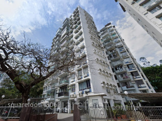 Pearl Court Building