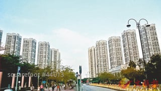 Ten leading housing estates only had 10 transactions during holiday due to the shortage of houses for sale. 