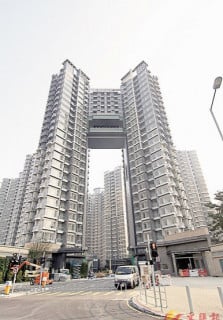 More repossessed property appear in market, which do not divide into cheap or expensive.