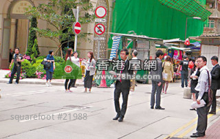 Property visit groups extinct during the golden week