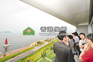 Golden week makes the 1st hand flats hot