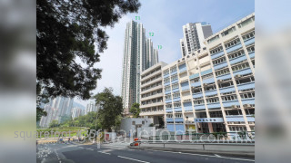Sham Wan Towers Environment: 項目附近的香港真光書院