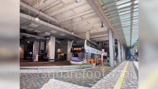 Heng Fa Chuen Transportation: 嘉亨灣底部設有巴士總站