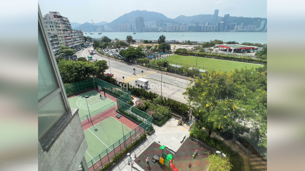 Laguna City Facilities: 4 期旁邊設有網球場