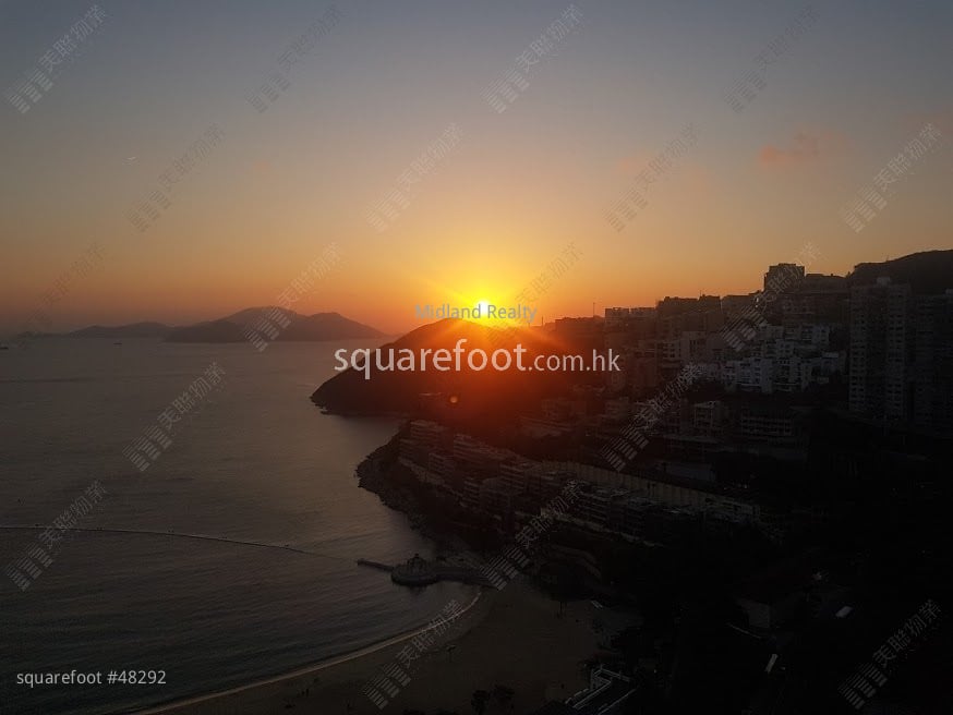 Grosvenor Place Rental 4 Bedrooms , 3 Bathrooms 1,975 ft²