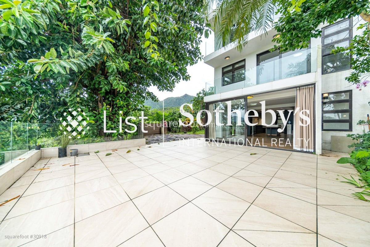 Greenwood Villa Sell 5+ Bedrooms , 4 Bathrooms 2,100 ft²