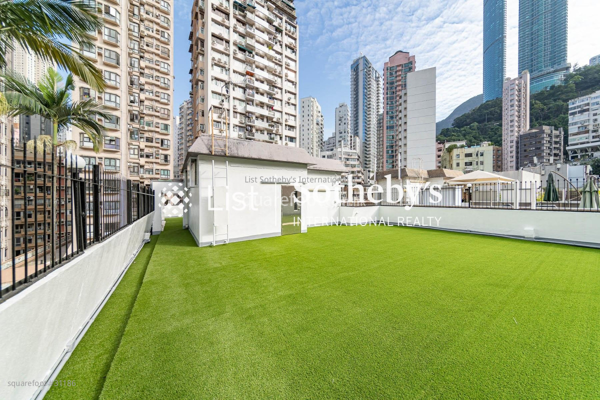 Fung Fai Court Sell 3 bedrooms , 2 bathrooms 1,277 ft²