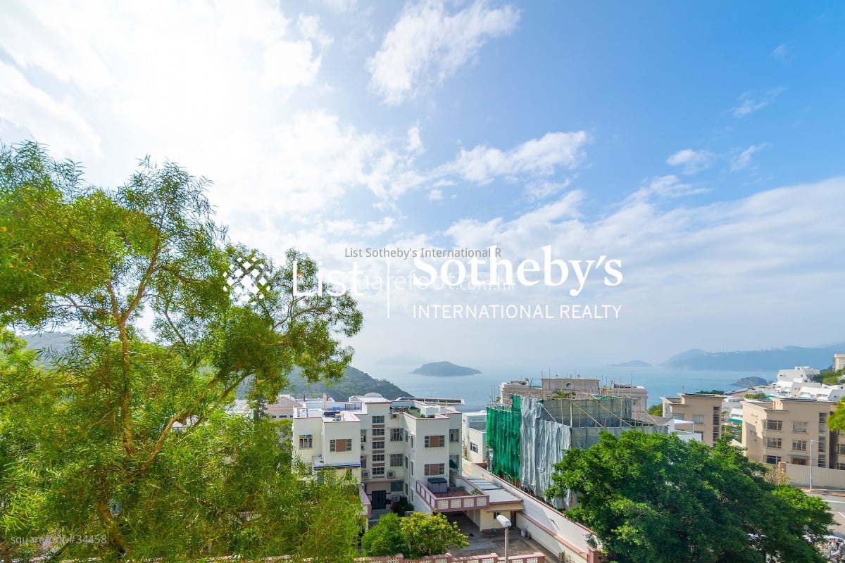 Villa Piubello Rental 3 Bedrooms , 2 Bathrooms 1,450 ft²