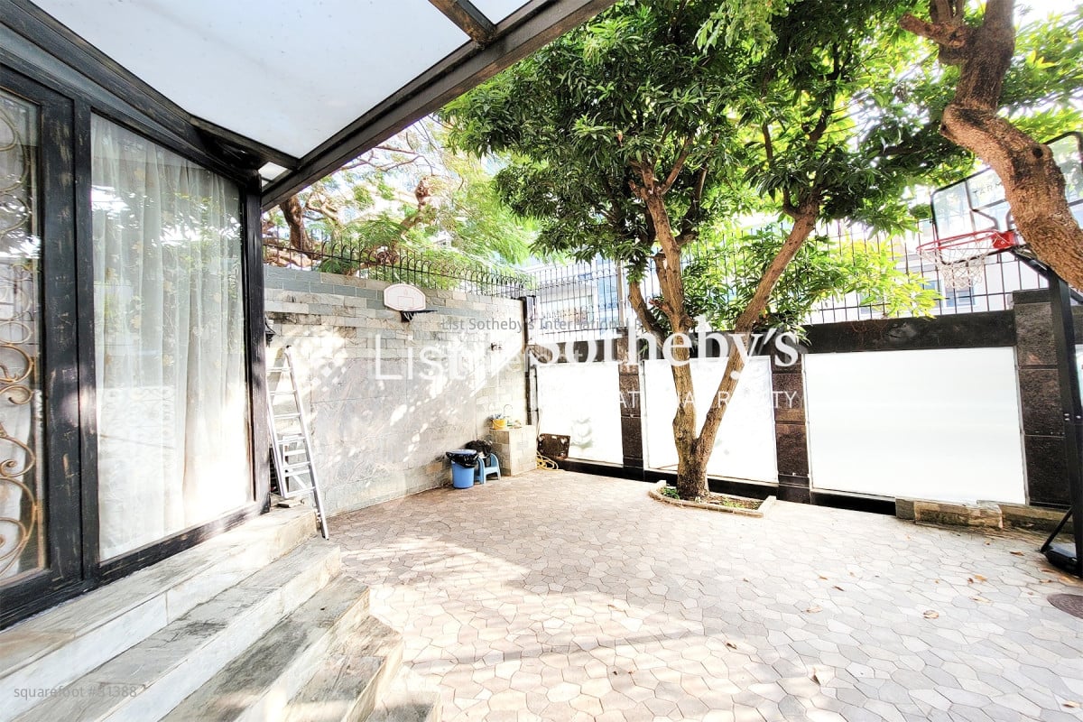 Kowloon Tong Garden Sell 3 bedrooms , 4 bathrooms 1,804 ft²