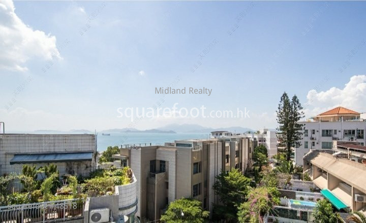 Bisney View Sell 5+ bedrooms 2,073 ft²