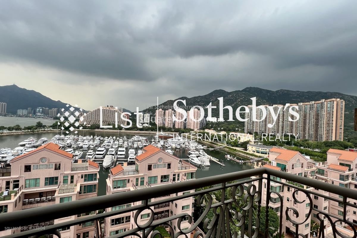 Hong Kong Gold Coast Rental 3 bedrooms , 2 bathrooms 875 ft²