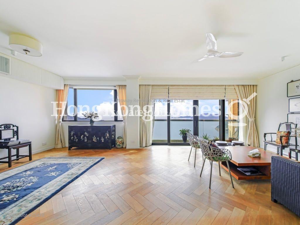 Repulse Bay Towers Sell 4 bedrooms , 4 bathrooms 2,893 ft²