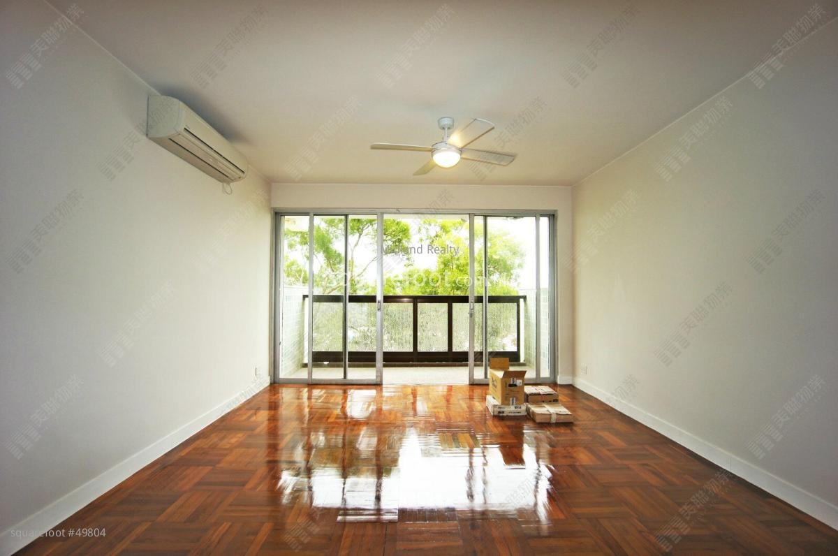 Villa Piubello Sell 3 Bedrooms , 2 Bathrooms 1,450 ft²