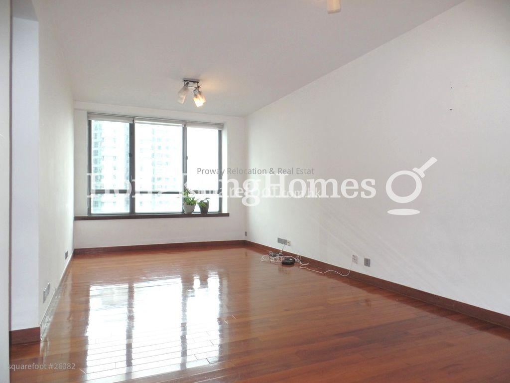 Winsome Park Sell 3 bedrooms , 2 bathrooms 803 ft²