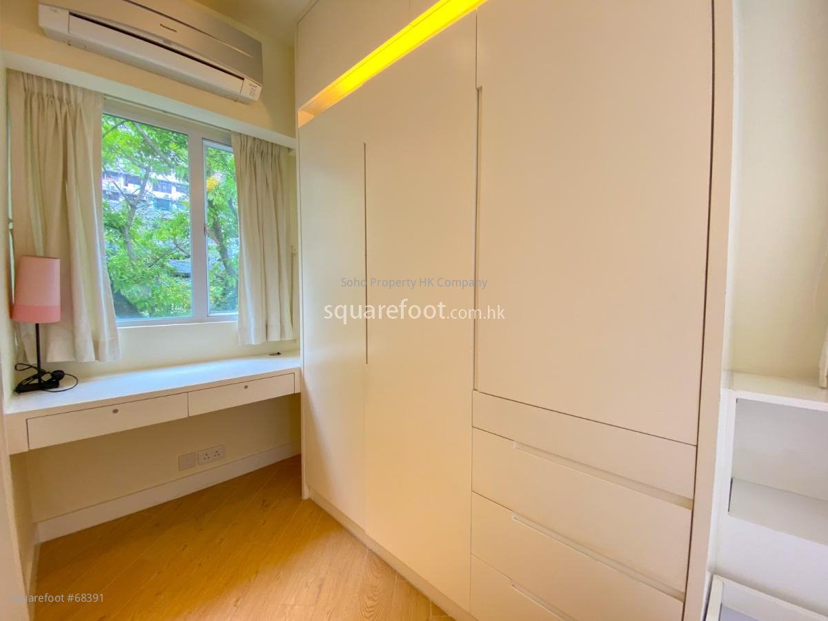 Po Hing Court Sell 1 bedrooms , 1 bathrooms 301 ft²