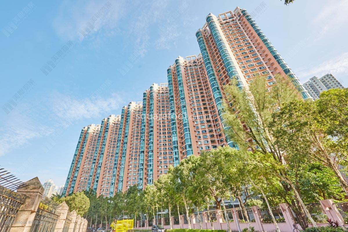 Villa Athena Sell 3 Bedrooms , 5+ Bathrooms 1,480 ft²