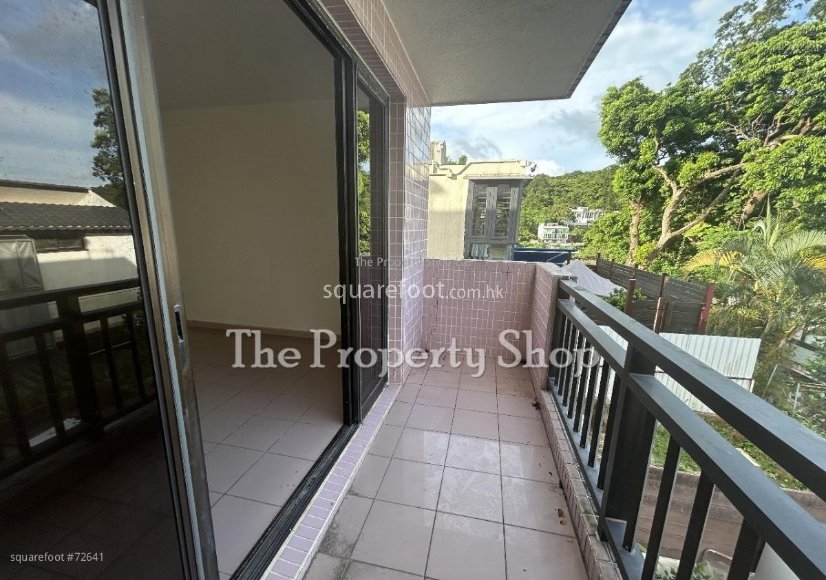 Ta Ho Tun Rental 2 Bedrooms , 1 Bathroom 500 ft²