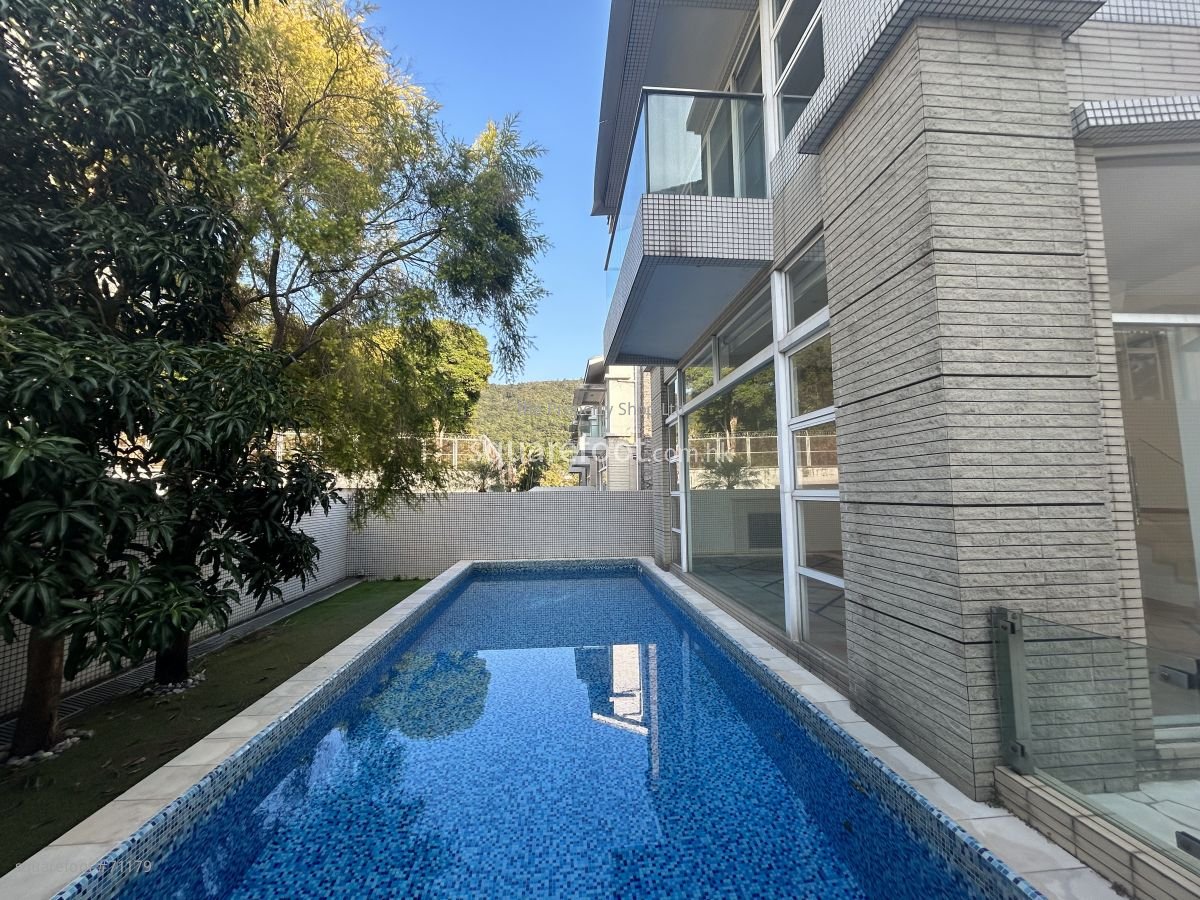 The Capri Rental 3 Bedrooms , 3 Bathrooms 1,888 ft²