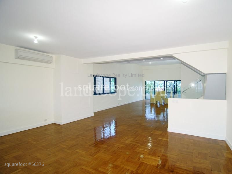 Orient Crest Rental 4 Bathrooms 3,260 ft²