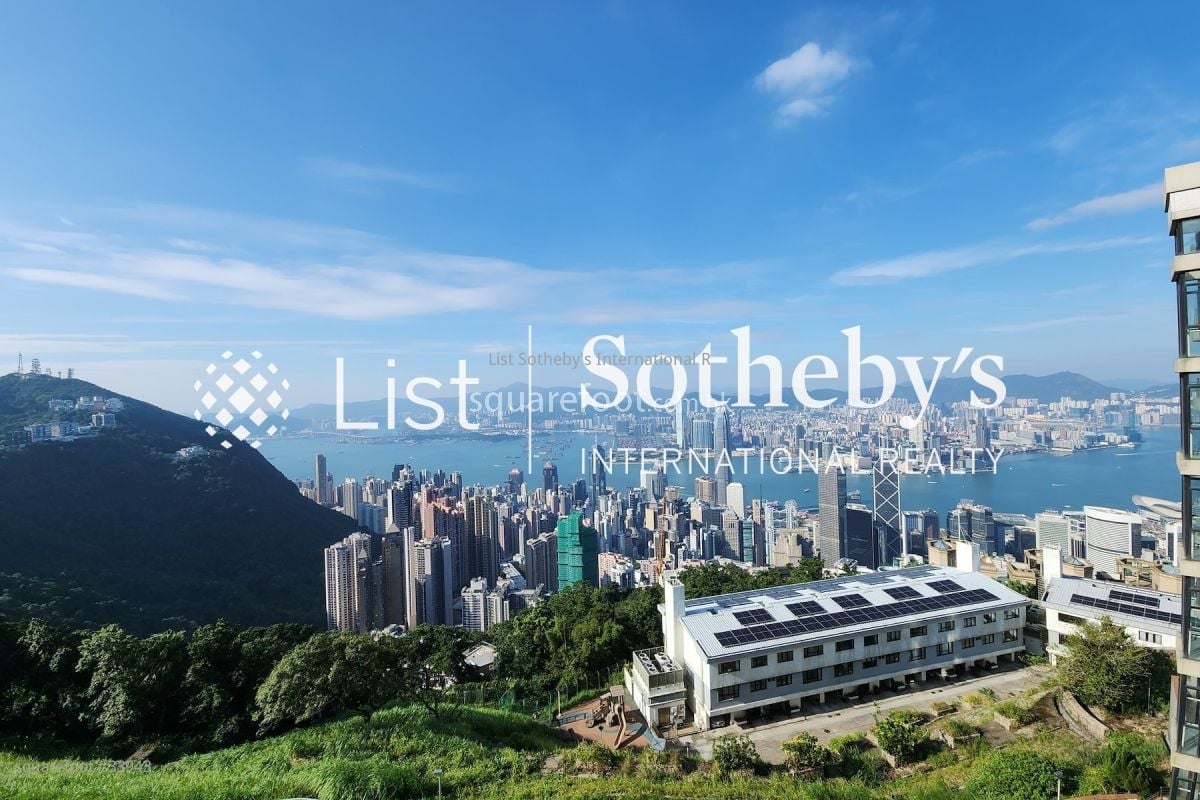 Cloudlands Rental 3 Bedrooms , 3 Bathrooms 2,212 ft²