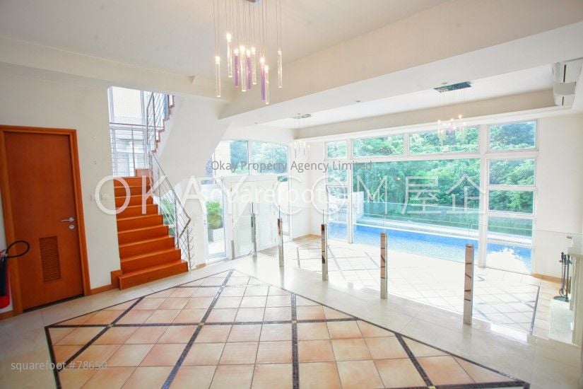The Capri Rental 3 Bedrooms , 2 Bathrooms 1,888 ft²