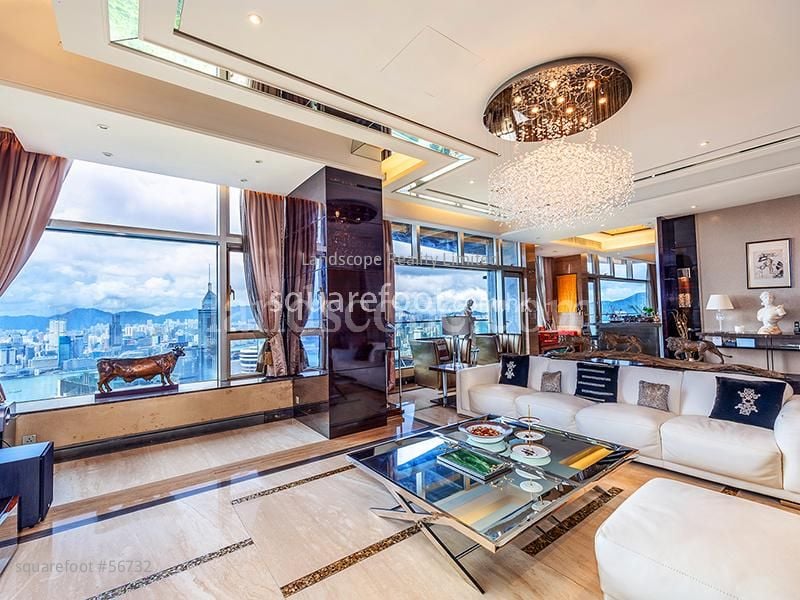 Peak 8 Sell 4 Bathrooms 4,265 ft²