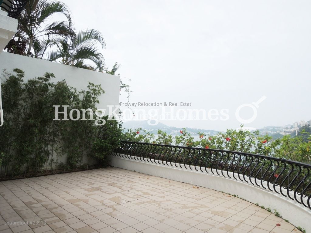 Red Hill Park Rental 5+ Bedrooms , 4 Bathrooms 3,102 ft²