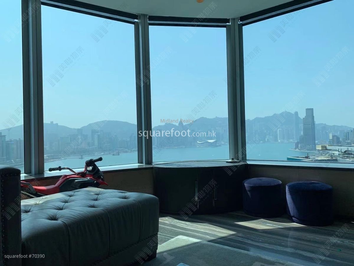 Harbourfront Landmark Sell 4 Bedrooms , 4 Bathrooms 1,666 ft²