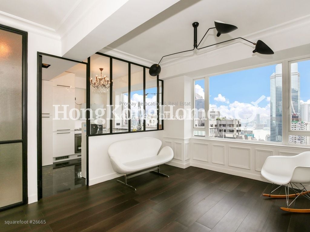 Ying Fai Court Sell 1 Bedroom , 1 Bathroom 447 ft²