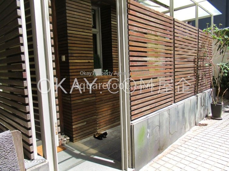 Green Field Court Rental 2 Bedrooms , 1 Bathroom 492 ft²