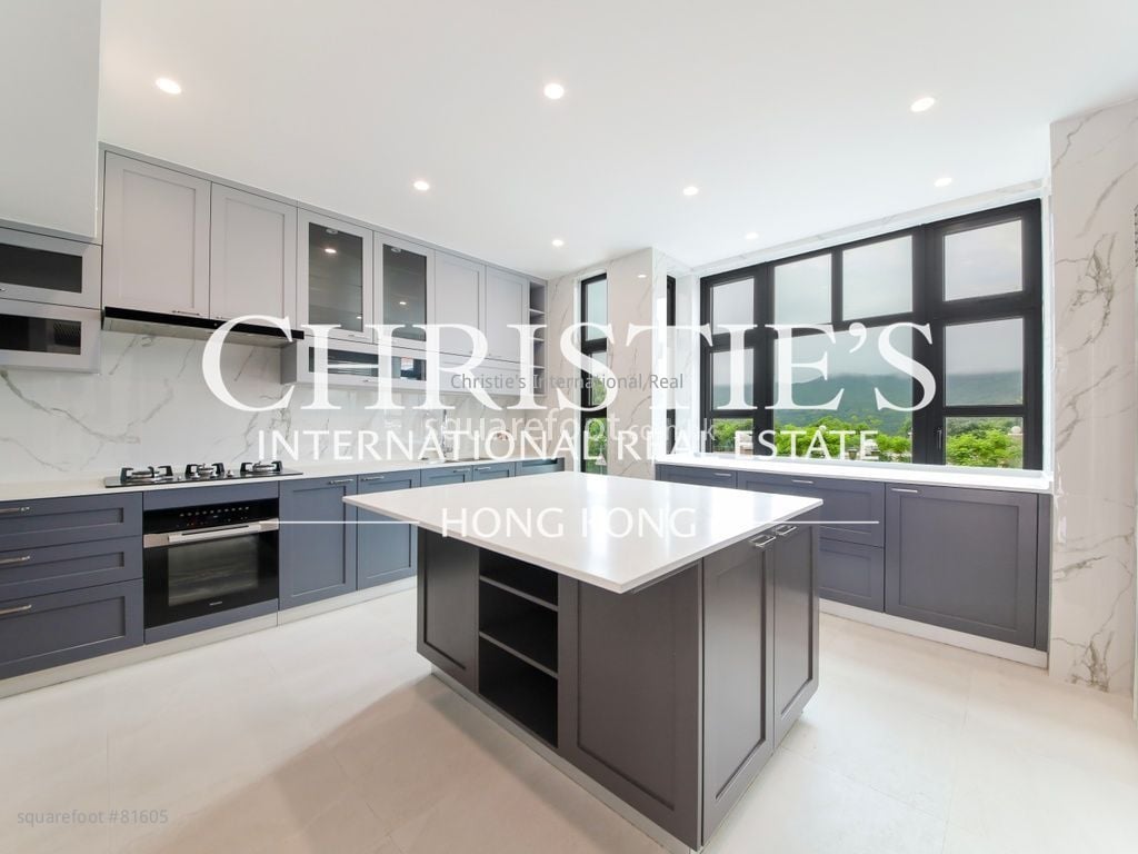 Villa Rosa Rental 5+ Bedrooms , 5+ Bathrooms 3,314 ft²