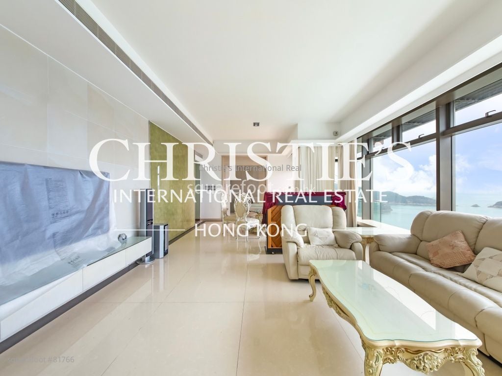 Grosvenor Place Rental 3 Bedrooms , 2 Bathrooms 1,974 ft²