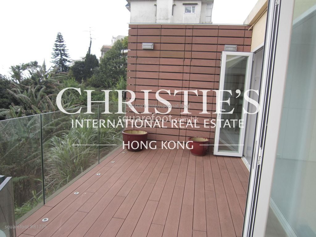 Mountain View Rental 3 Bedrooms , 3 Bathrooms 1,705 ft²