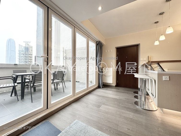 Ryan Mansion Sell 1 Bedroom , 1 Bathroom 337 ft²