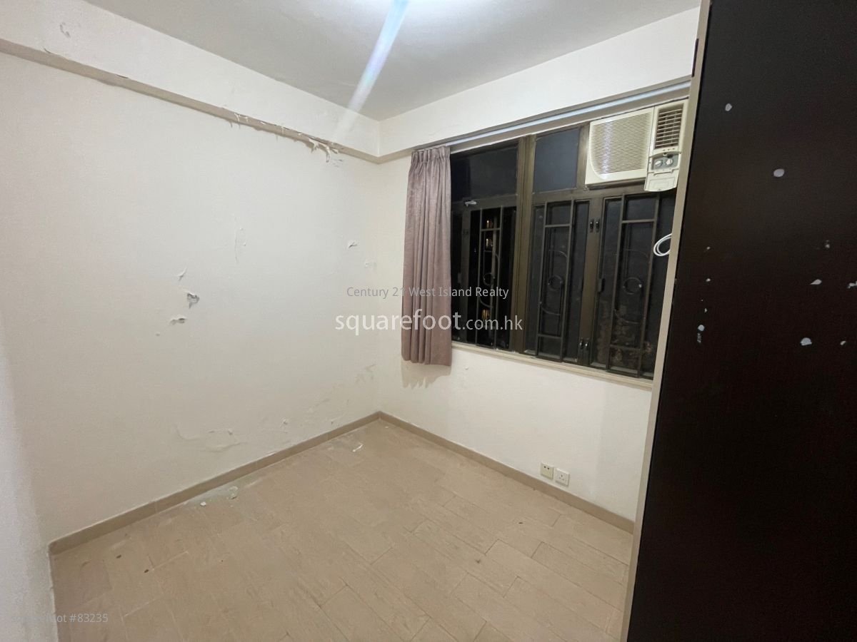 Fook On Mansion Sell 2 Bedrooms , 1 Bathroom 318 ft²