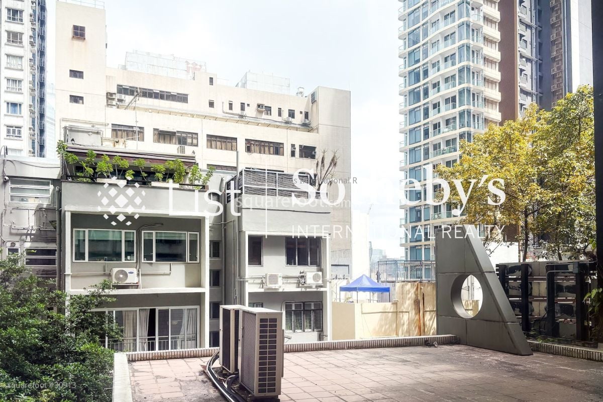 The Rednaxela Rental 2 Bedrooms , 2 Bathrooms 691 ft²