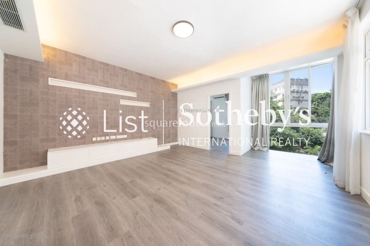 Springfield Gardens Rental 3 Bedrooms , 2 Bathrooms 1,240 ft²