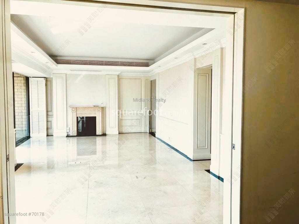 No.1 Ho Man Tin Hill Sell 4 Bedrooms , 3 Bathrooms 1,481 ft²