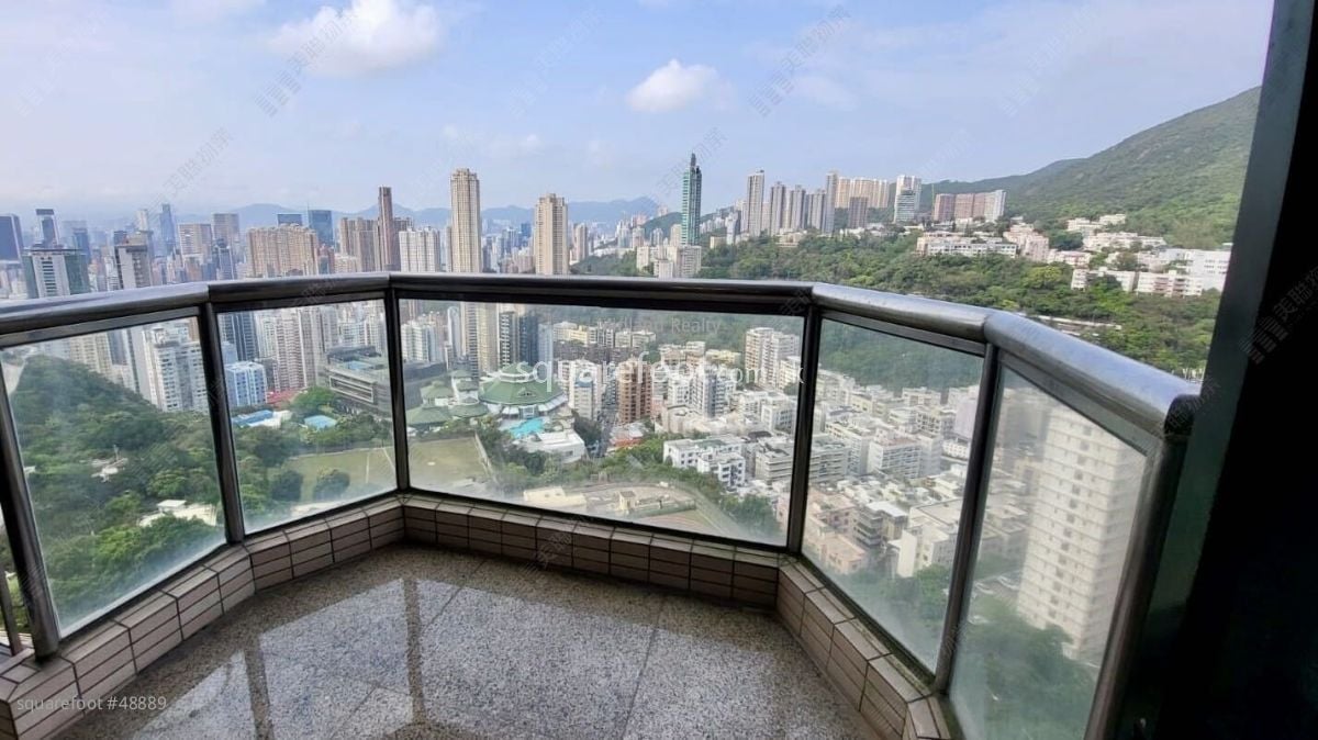 Nicholson Tower Sell 4 Bedrooms , 3 Bathrooms 1,638 ft²