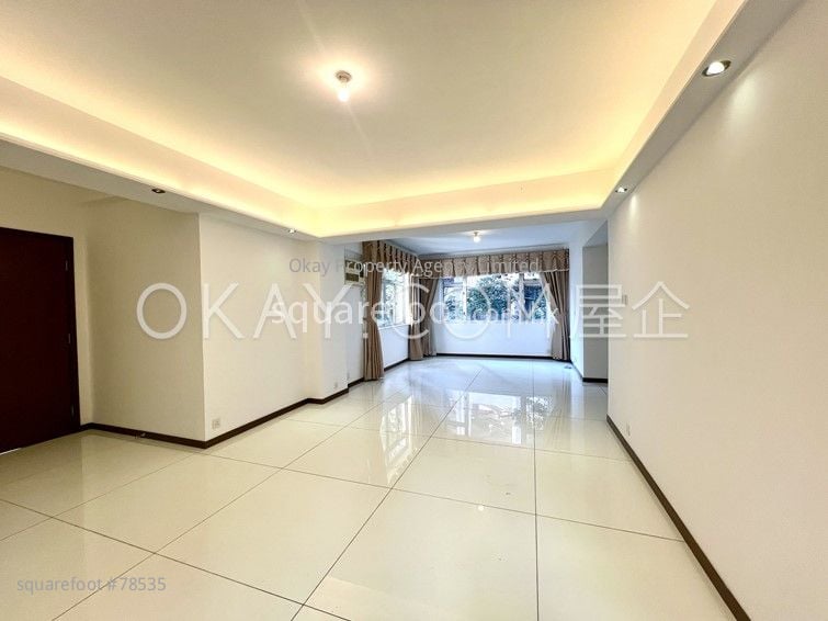 Beau Cloud Mansion Rental 3 Bedrooms , 2 Bathrooms 1,413 ft²
