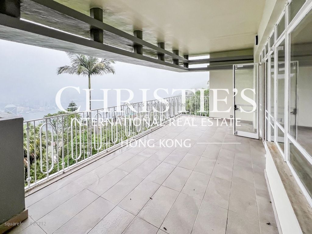 Fung Shui Rental 4 Bedrooms , 3 Bathrooms 4,152 ft²