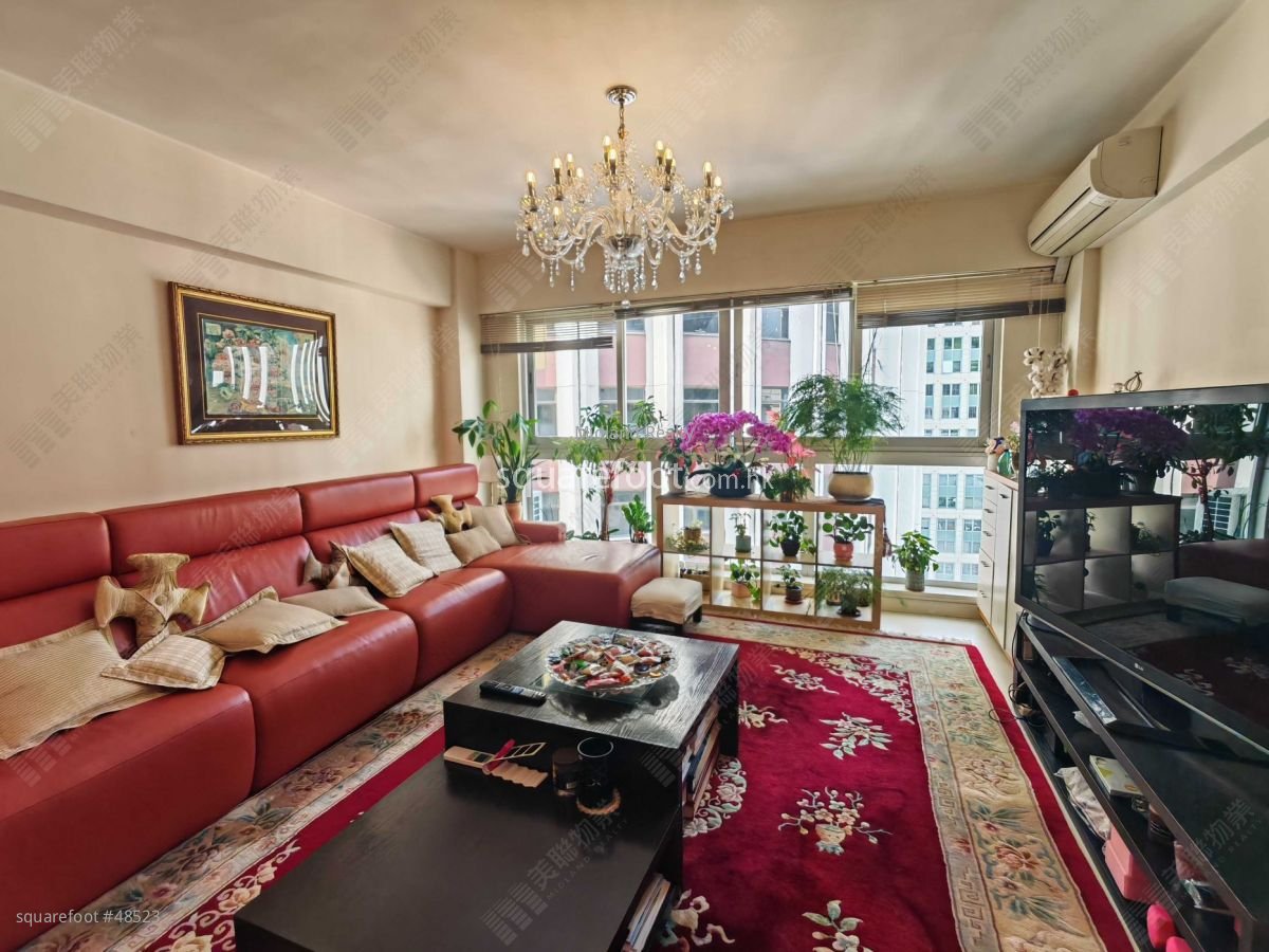 Fujiya Mansion Sell 5+ Bedrooms , 4 Bathrooms 2,734 ft²