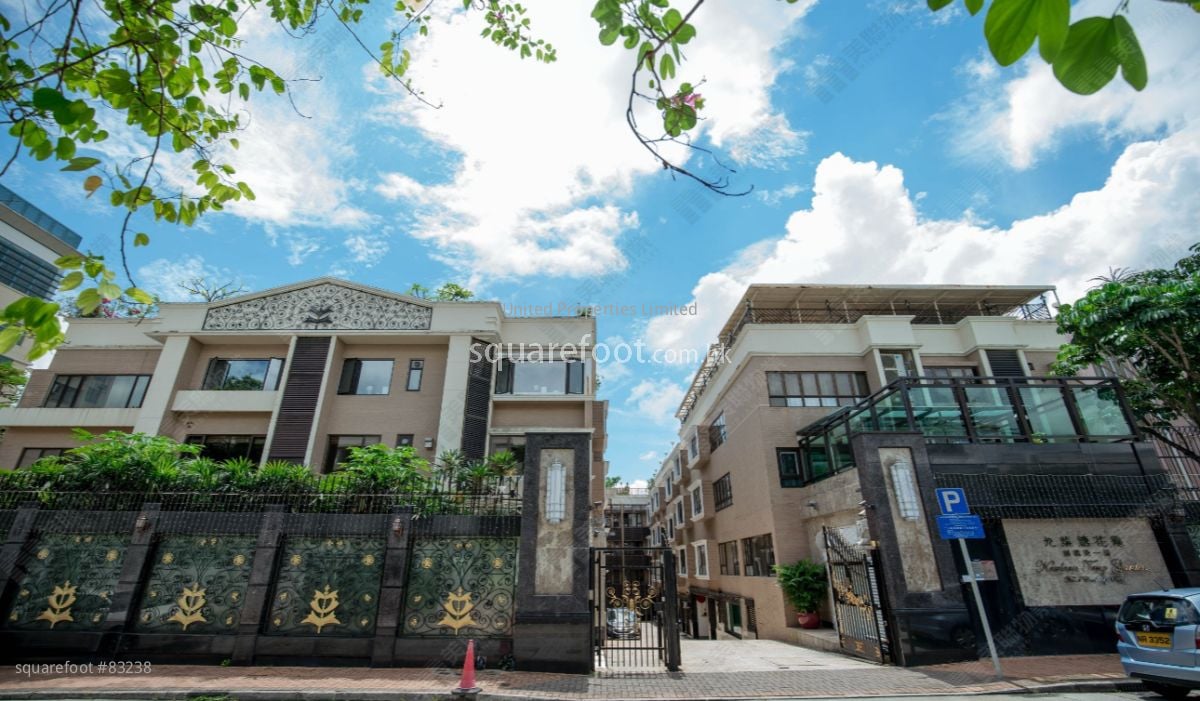 Kowloon Tong Garden Sell 4 Bedrooms , 3 Bathrooms 2,154 ft²