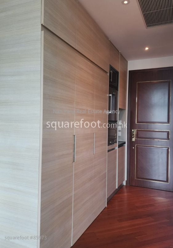 The Avenue Rental 1 Bathroom 346 ft²