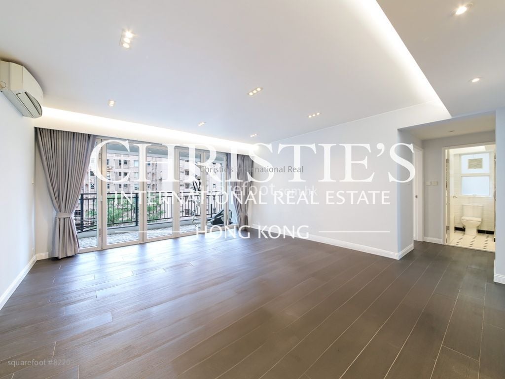 Wing Hong Mansion Sell 3 Bedrooms , 2 Bathrooms 1,353 ft²