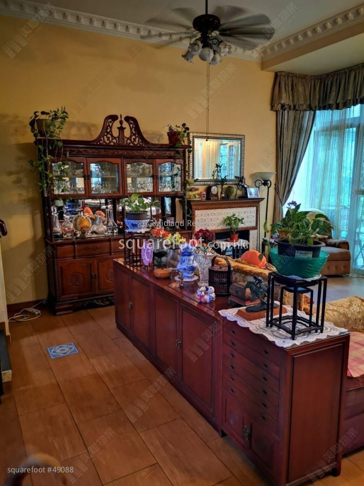 Miami Crescent Rental 4 Bedrooms , 5+ Bathrooms 2,236 ft²