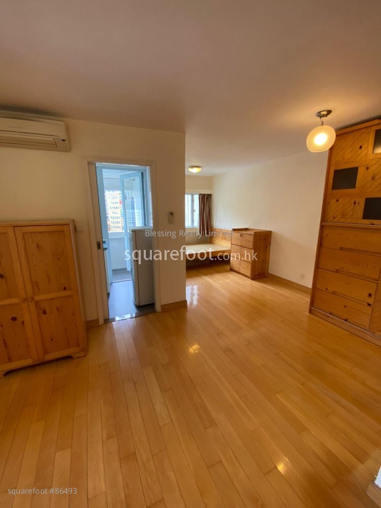 Oi Kwan Court Rental Studio , 1 Bathroom 423 ft²