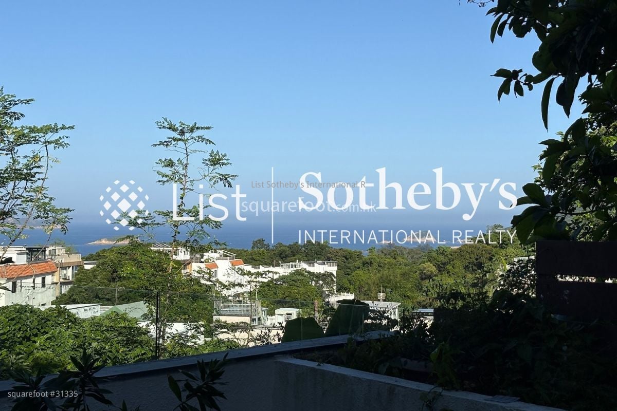 Sea Breeze Villa Sell 3 Bedrooms , 2 Bathrooms 1,380 ft²