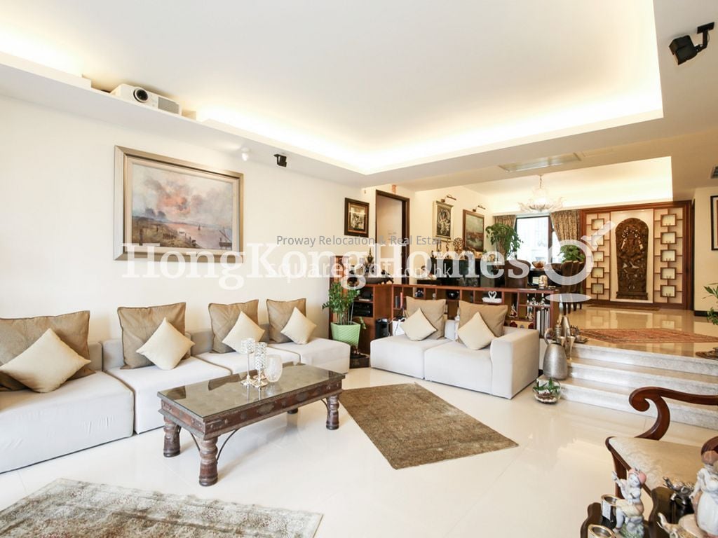 Garden Terrace Rental 4 Bedrooms , 4 Bathrooms 2,580 ft²