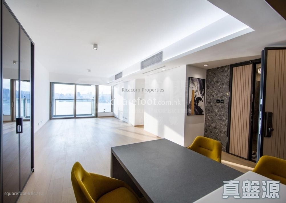 Harbour Glory Rental 4 Bedrooms , 2 Bathrooms 1,271 ft²